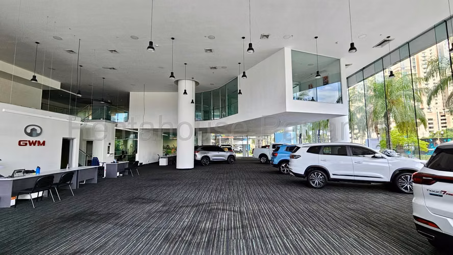 Alquiler de local comercial en Punta Pacifica AK