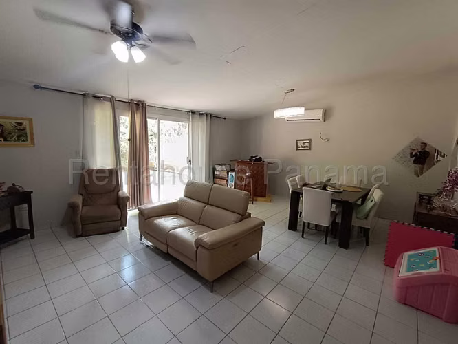 Venta De Casa En Chanis KC