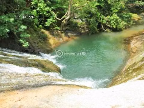 FINCA TITULADA, 200 HECTÁREAS CON CASCADAS PRIVADAS, NACIMIENTO DE AGUA Y VISTA AL MAR