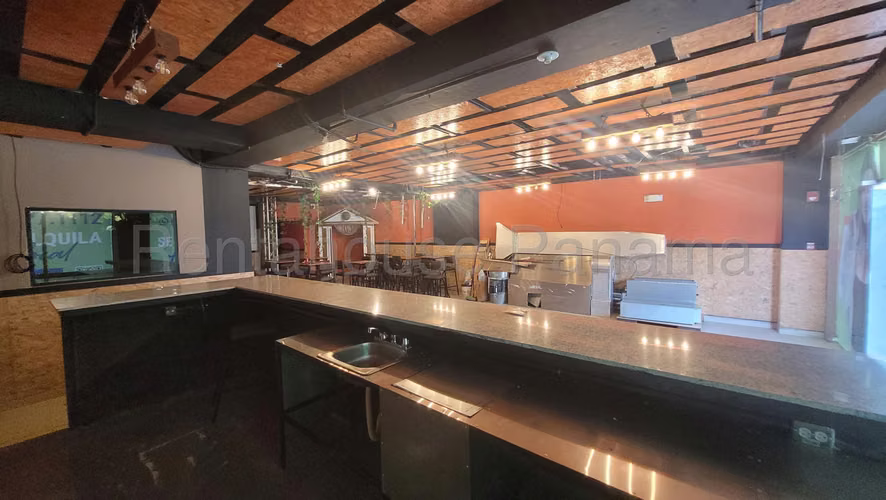 Alquiler de local comercial en San Francisco  AK