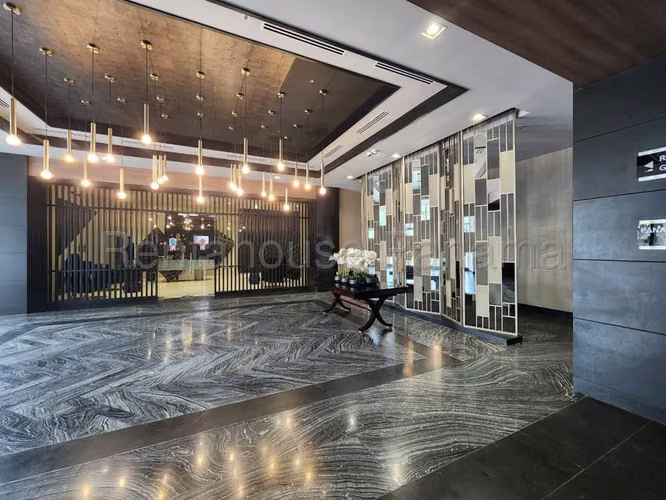 Oficina Comercial en Alquiler en Obarrio JG