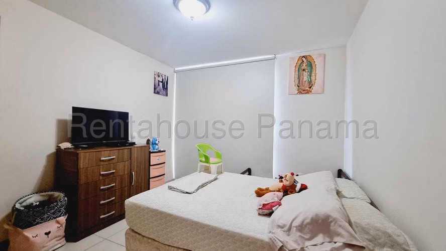 Venta de apartamento en Carrasquilla AK