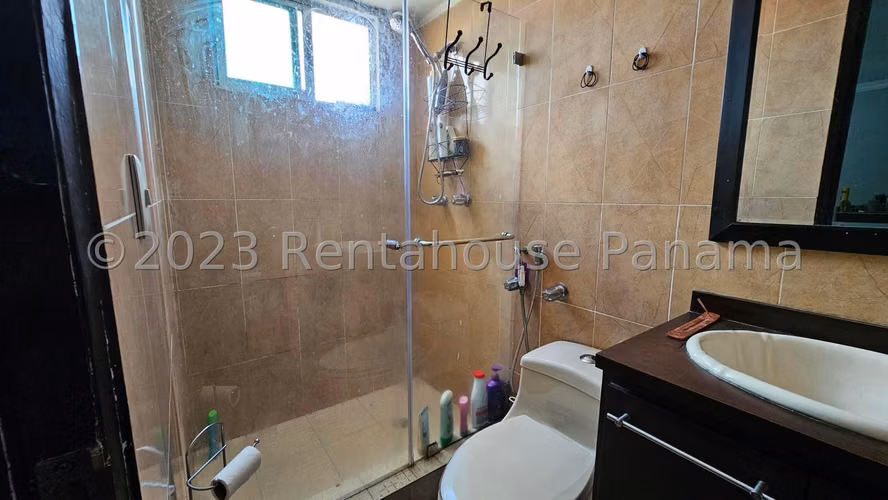Venta de apartamento en Chanis AK