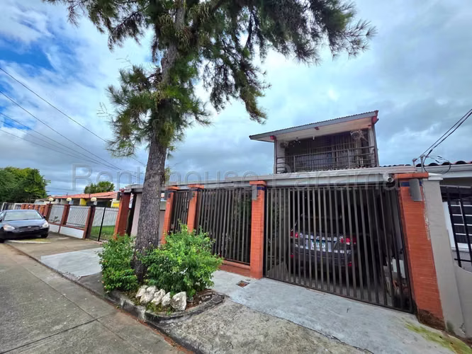 Venta De Casa En Reparto Nuevo Panamá KC