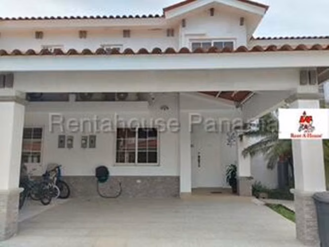 House for Sale in Versalles JG
