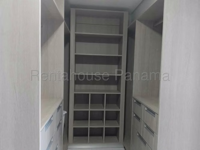 Apartamento en Venta en Costa del Este JG