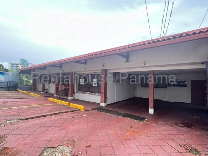 Local Comercial en Venta en Los Angeles JG