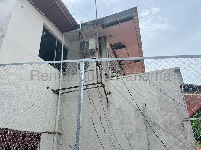 Local Comercial en Venta en Los Angeles JG