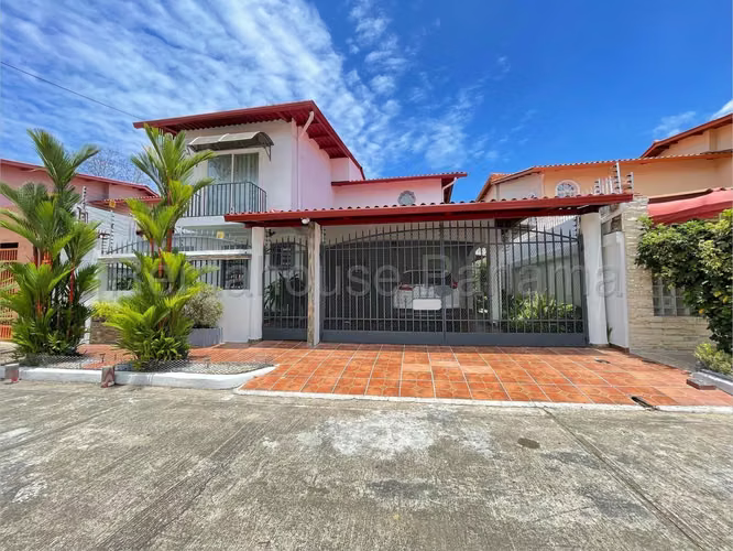 Venta De Casa En Villa Zaita KC