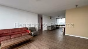 Venta de Apartamento con 185m2 en Coco del Mar PH Bahia del Golf 26-7344SR
