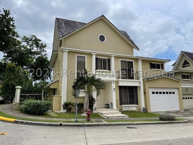 Vendo casa en Clayton LF Solo Cliente Directo