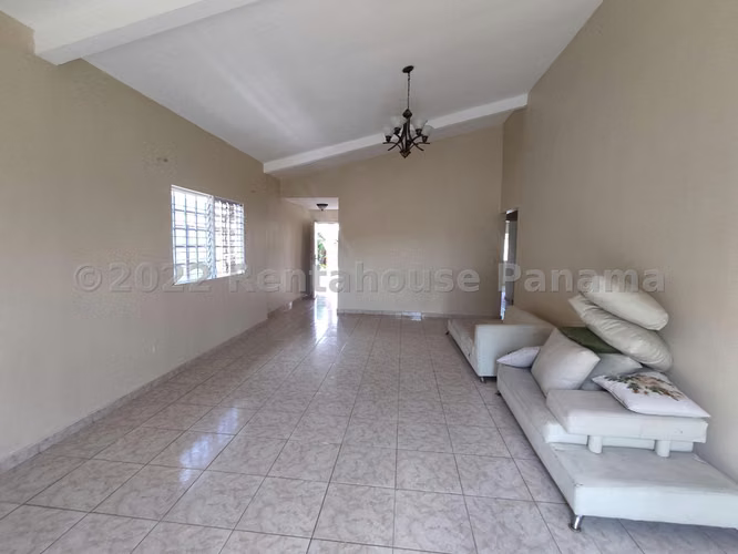 Se Vende Casa en Chorrera YDU