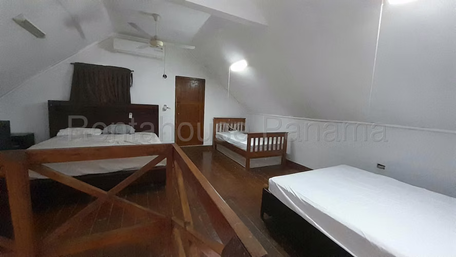 Se Vende Casa en Cerro Azul YDU