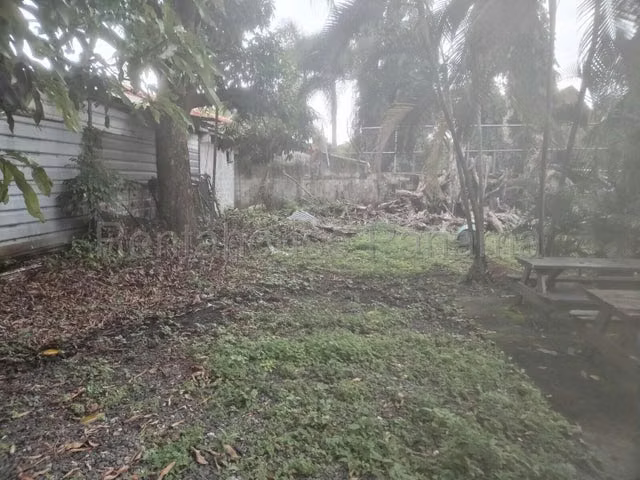 Selling land in Lefevre Park LF26-8585 Only Direct Client