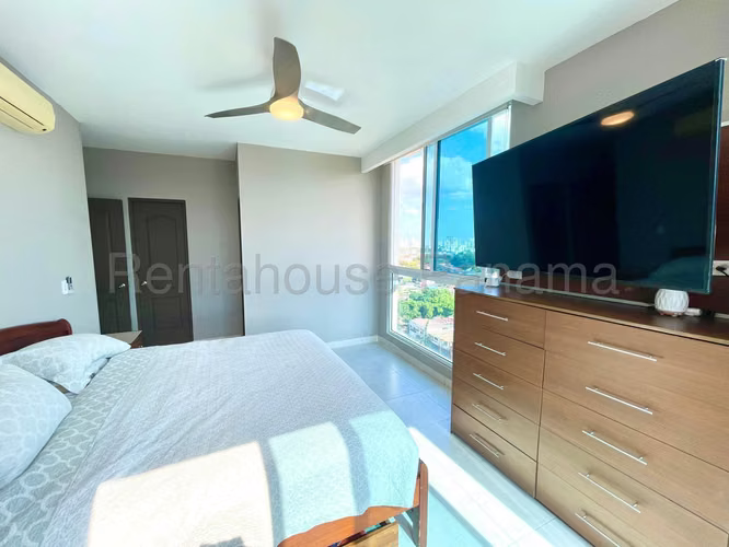 Venta de Apartamento en Villa de las Fuentes Ph Lexington Tower CCO
