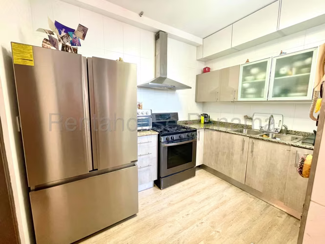 Venta de Apartamento en Villa de las Fuentes Ph Lexington Tower CCO