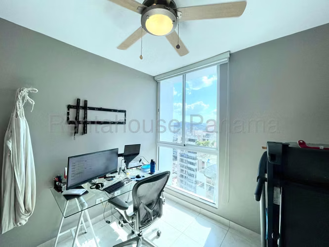 Venta de Apartamento en Villa de las Fuentes Ph Lexington Tower CCO