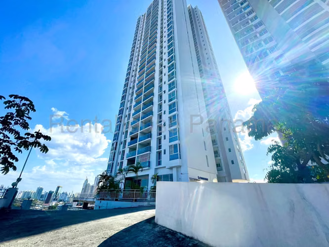 Venta de Apartamento en Villa de las Fuentes Ph Lexington Tower CCO