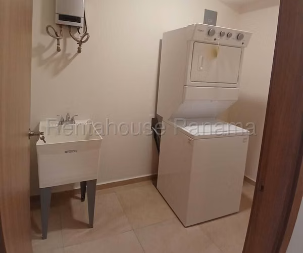 Vendo Apartamento en playa Gorgona royal palm OF26-1292