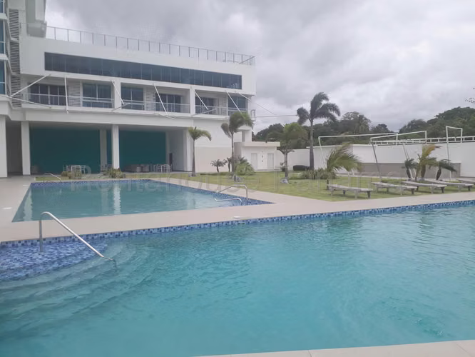 Vendo Apartamento en playa Gorgona royal palm OF26-1292