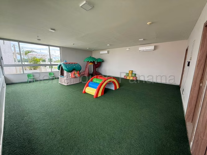 Vendo Apartamento en playa Gorgona royal palm OF26-1292