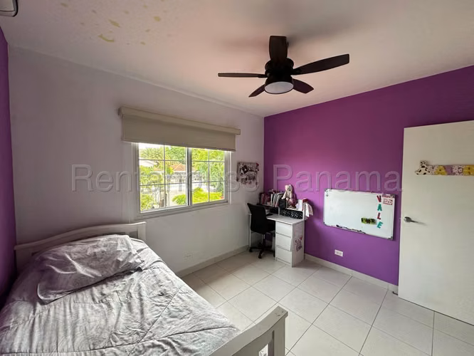 Vendo Casa en QUINTAS DE VERSALLES OF25-8945