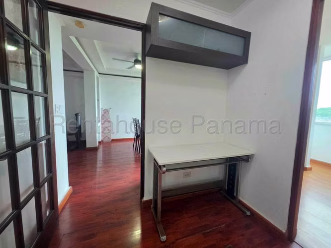 Apartamento en Alquiler en Condado del Rey JG
