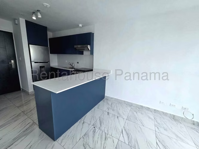Apartamento en Alquiler en Avenida Balboa  JG