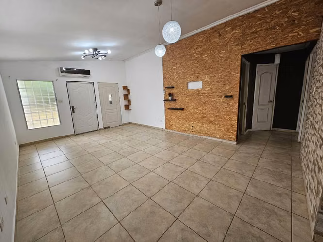 Alquiler de casa en brisas del golf arraijan