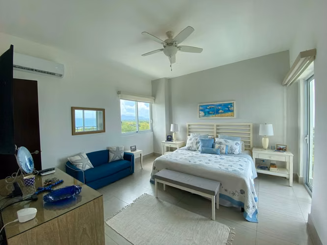 Punta Barco – Vista al Mar – 218mts2 – 445,000