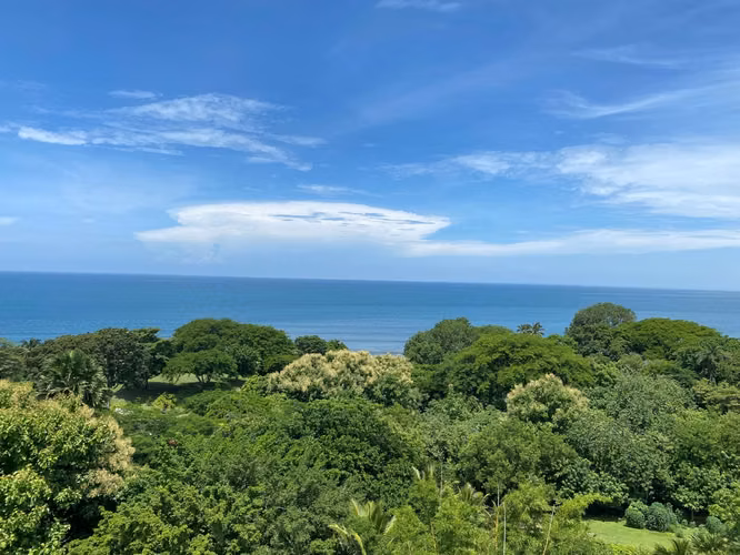 Punta Barco – Vista al Mar – 218mts2 – 445,000