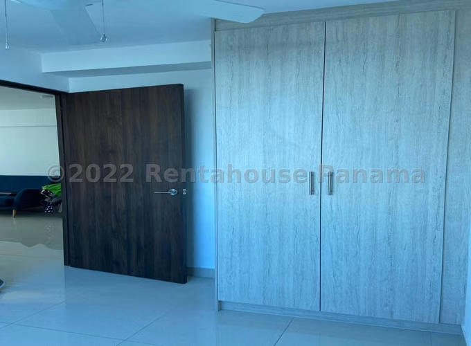 Alquiler de Apartamento en Pueblo Nuevo Ph Torres de Monserrat CCO