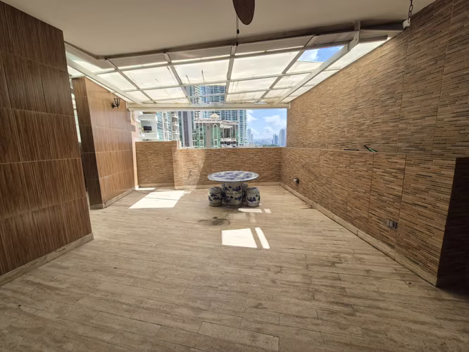 VENTA DE APTO  en PUNTA PACIFICA. PH GRAND TOWER