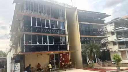 SE ALQUILA CUARTO EN PH LA CASTELLANA SOLO HOMBRES