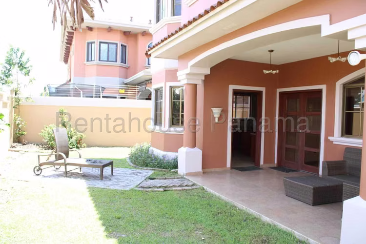 Venta de Casa en Costa Sur DORAL NS