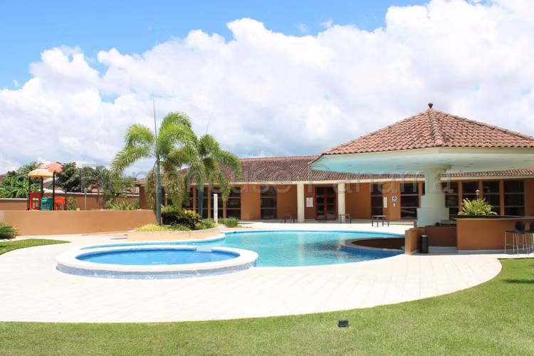 Venta de Casa en Costa Sur DORAL NS
