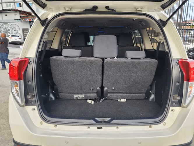 Toyota Innova 2020