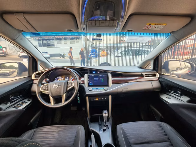 Toyota Innova 2020