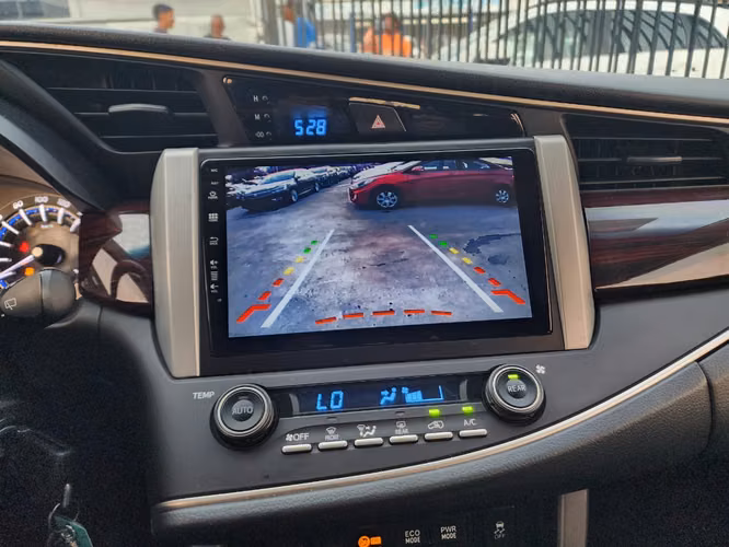 Toyota Innova 2020