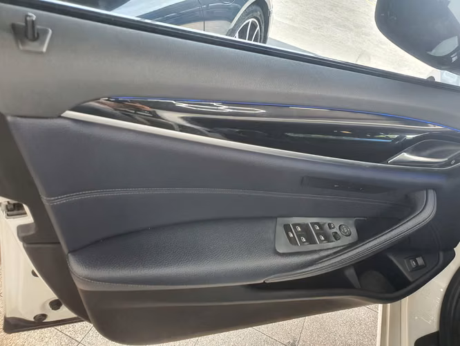 BMW 520I 2018