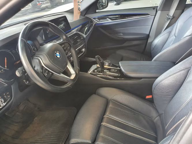 BMW 520I 2018