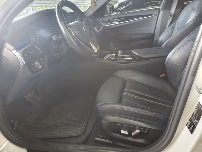 BMW 520I 2018