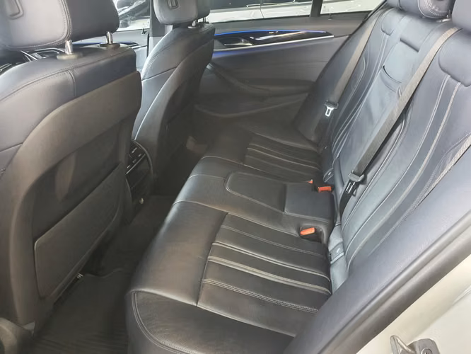 BMW 520I 2018