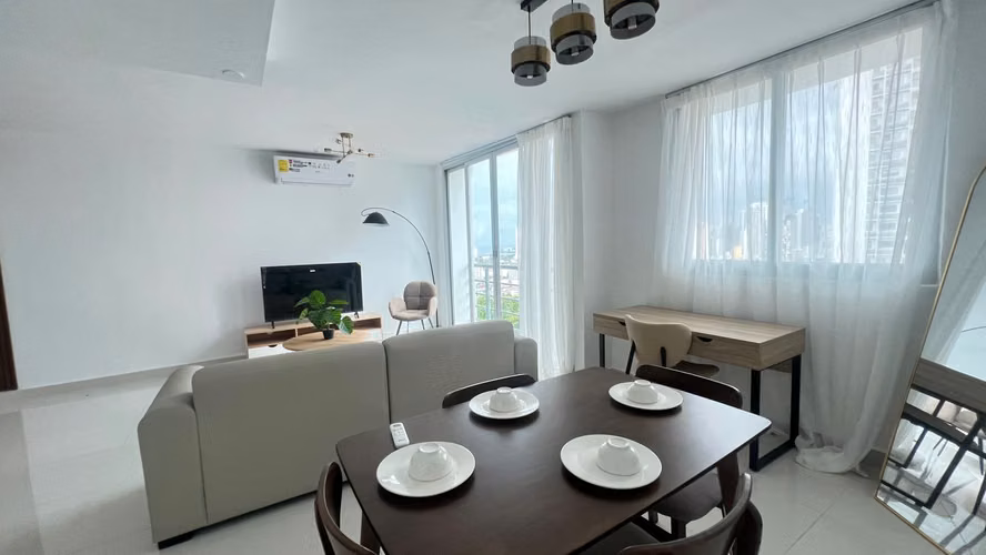 Encantador Apartamento PH Teus Tower  Carrasquilla San Francisco  - Amoblado