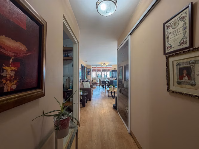 Apartamento en Venta en Hato Pintado Panamá con Estudio, Balcón y Amplios Espacios