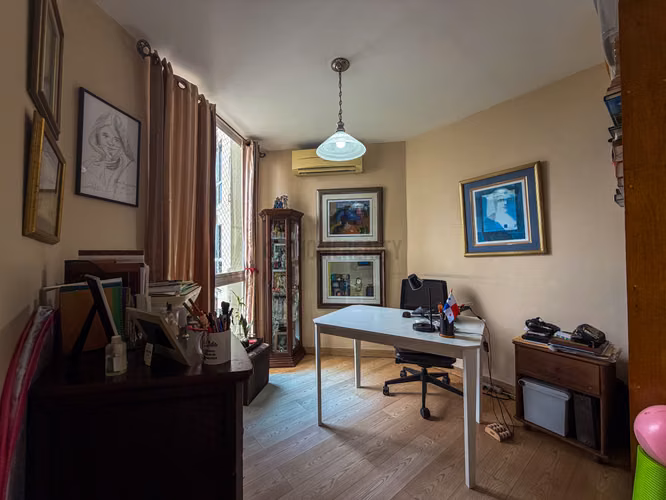 Apartamento en Venta en Hato Pintado Panamá con Estudio, Balcón y Amplios Espacios
