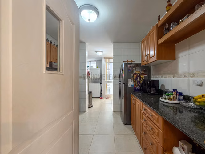 Apartamento en Venta en Hato Pintado Panamá con Estudio, Balcón y Amplios Espacios