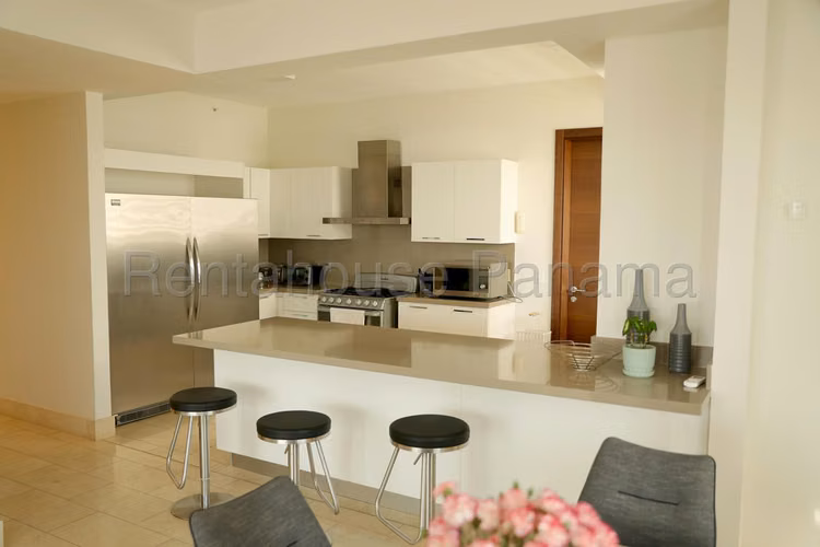 Se Alquila Apartamento en Santa Maria LA26-6592