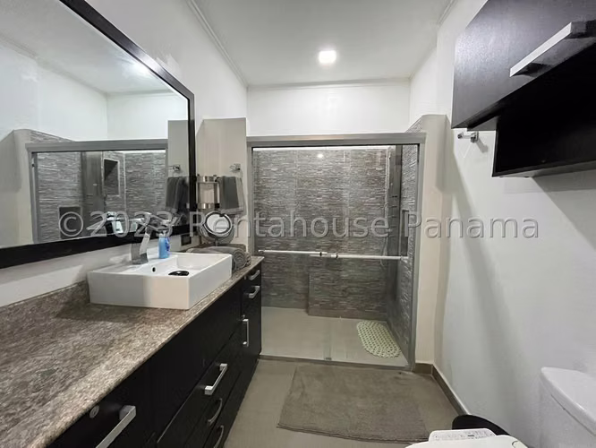 Casa en Venta Totalmente Remodelada en Albrook 26*6841Mfk