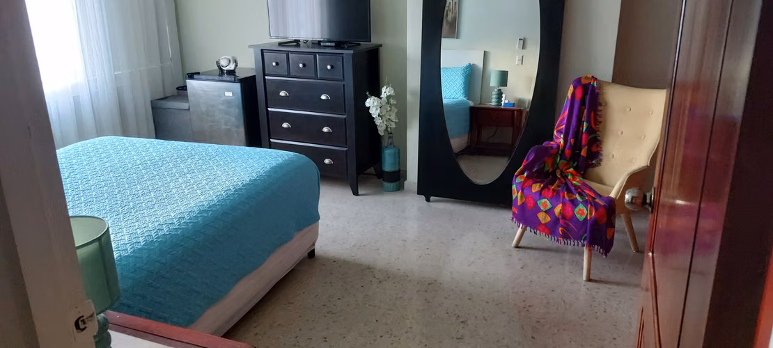 Habitación para dama con baño privado
